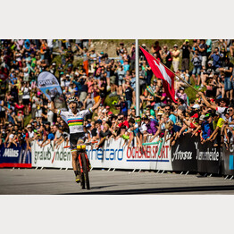 Nino Schurter-MTB WC 2017-Lenzerheide-Sven Martin.jpg